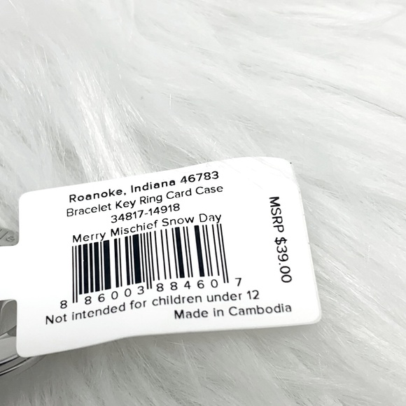 NWT $39 Vera Bradley Faux Leather Bracelet Keyring Card Case Merry Mischief Snow - Picture 6 of 7